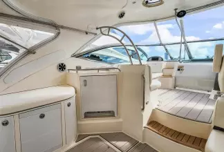 Thumbnail von Cruisers Yachts 520 Express