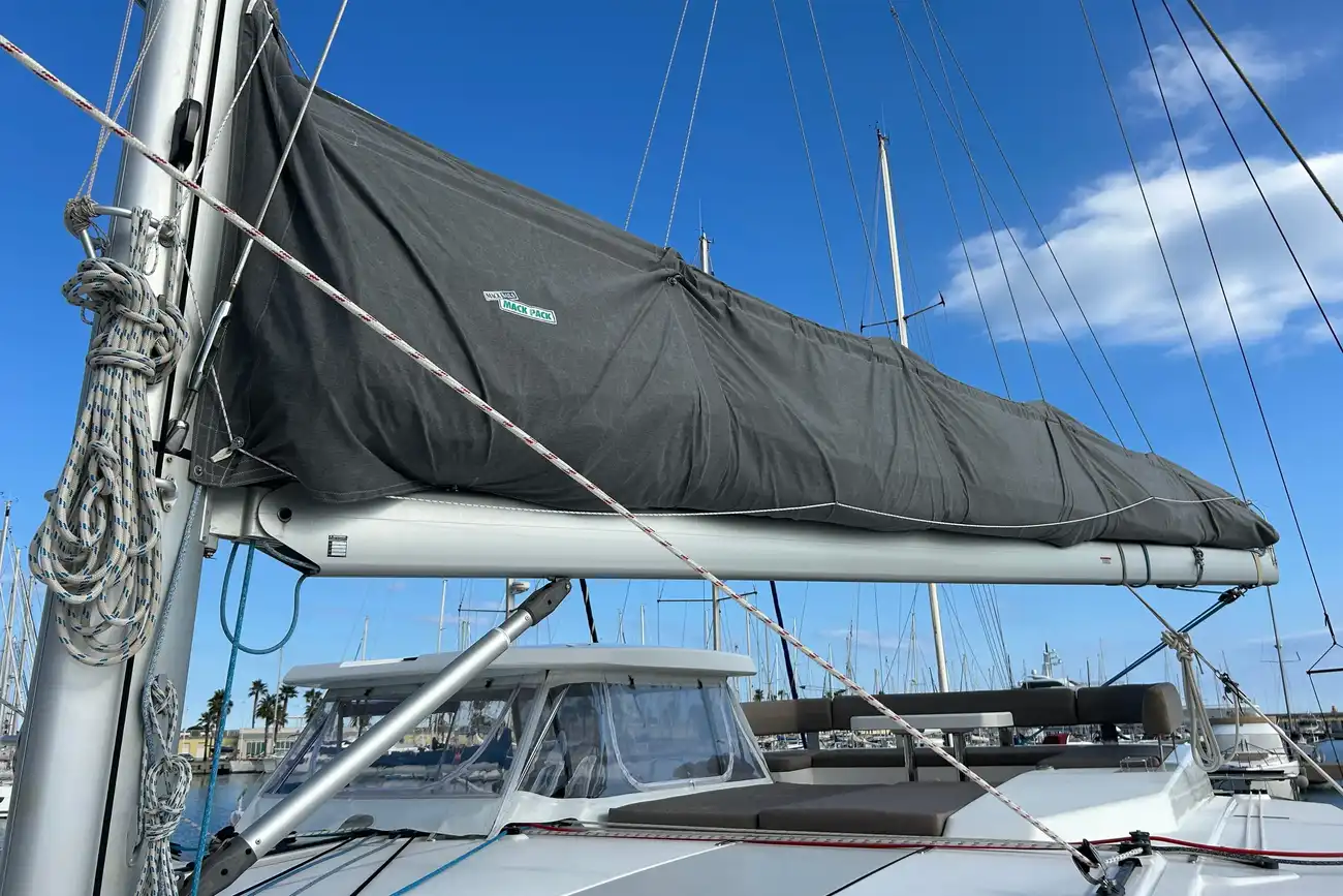 Thumbnail von Leopard 45 SEABBATICAL