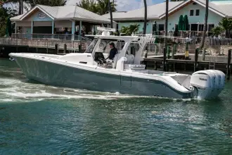 Thumbnail von Edgewater 370 CC