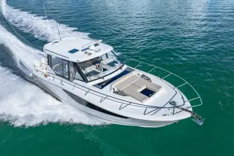 Thumbnail von Boston Whaler 405 Conquest
