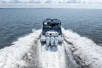 Thumbnail von Cruisers Yachts 50 GLS OB