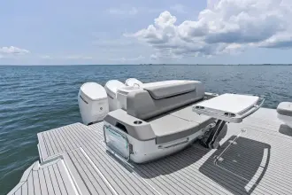 Thumbnail von Cruisers Yachts 50 GLS OB