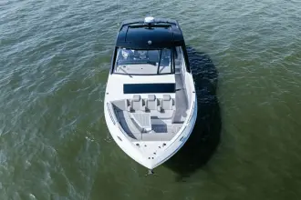 Thumbnail von Cruisers Yachts 50 GLS OB