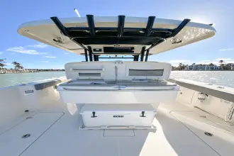 Thumbnail von Boston Whaler 330 Outrage
