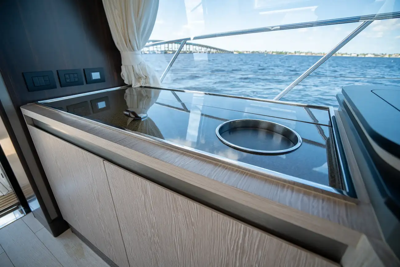 Thumbnail von Azimut S6