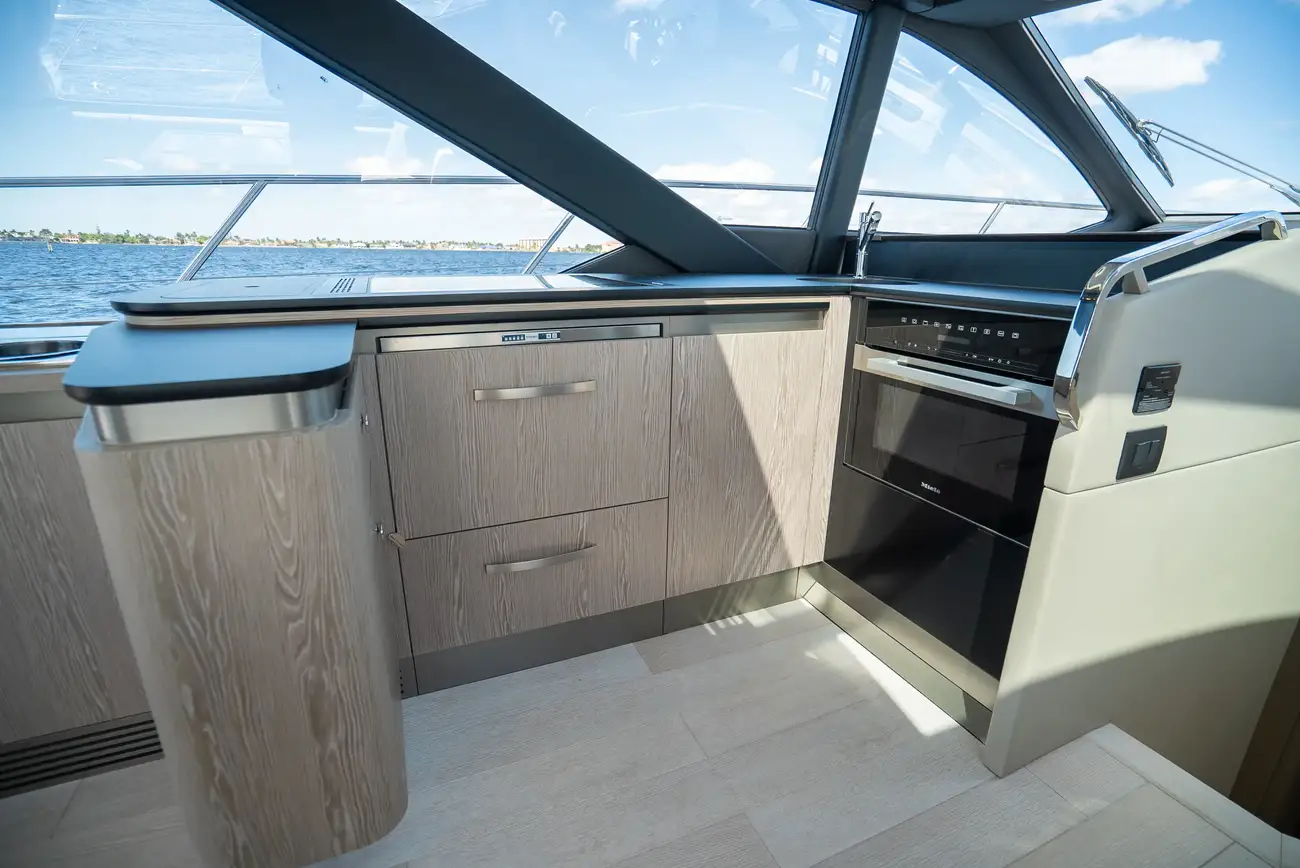 Thumbnail von Azimut S6