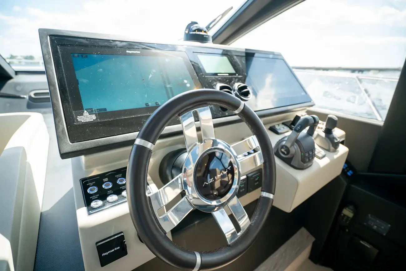 Thumbnail von Azimut S6