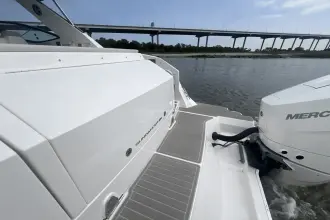 Thumbnail von Sea Ray 320 Sundancer Outboard