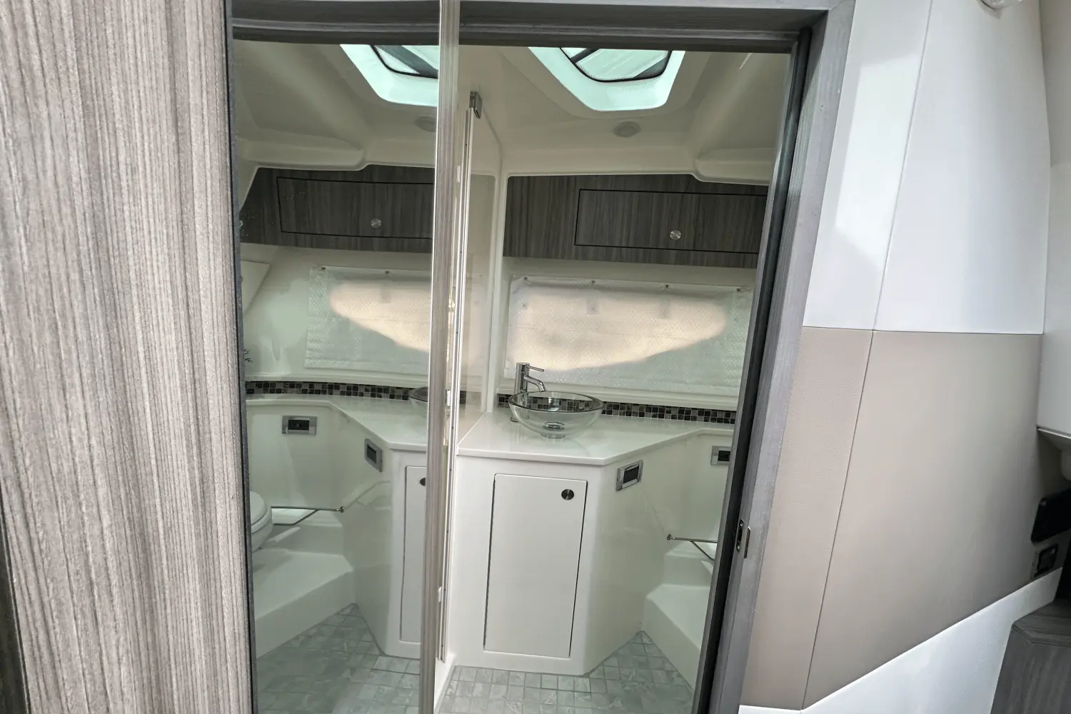 Thumbnail von Sea Ray 370 Sundancer