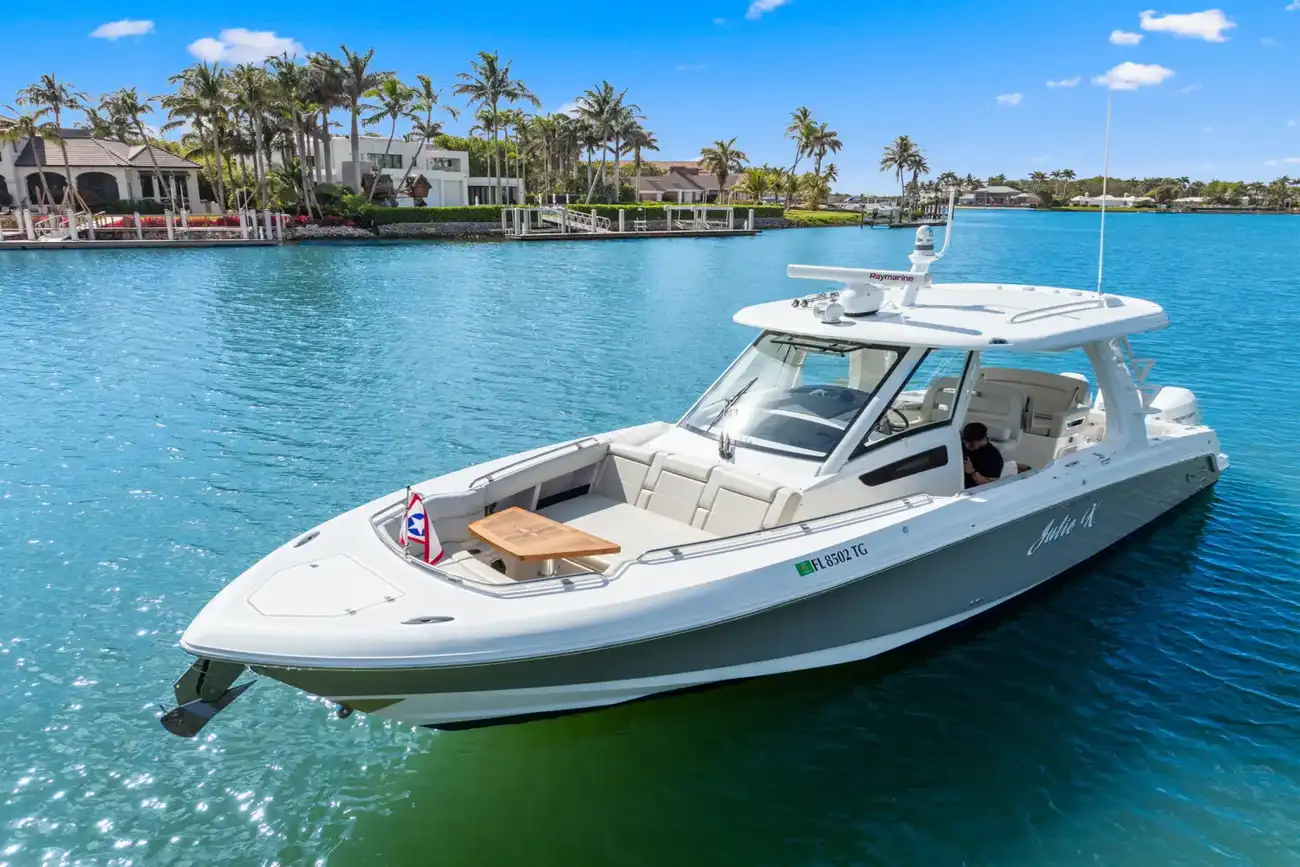 Thumbnail von Boston Whaler 350 Realm