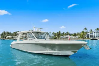 Thumbnail von Boston Whaler 350 Realm