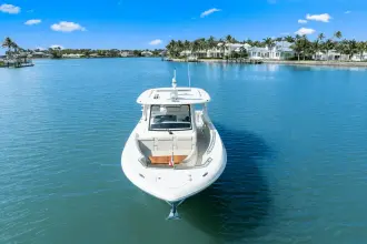 Thumbnail von Boston Whaler 350 Realm