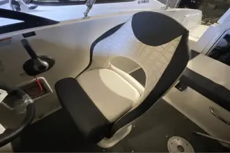 Thumbnail von Bayliner VR5