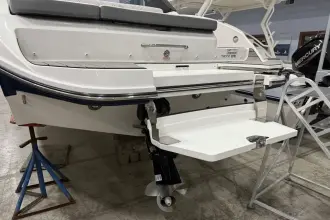 Thumbnail von Sea Ray SDX 270