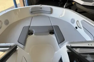 Thumbnail von Bayliner VR4