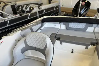 Thumbnail von Bayliner VR4