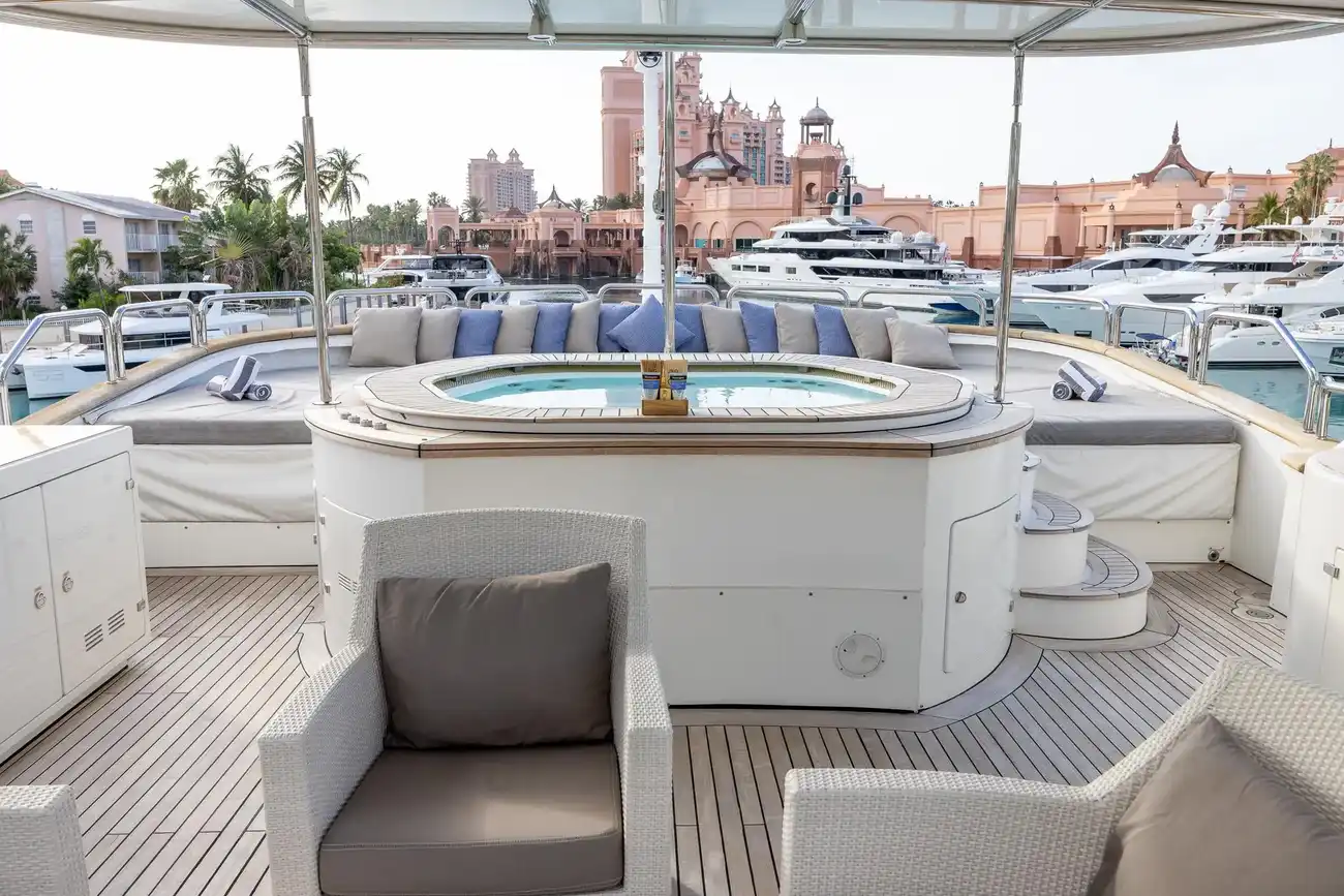 Thumbnail von Benetti 120 Classic