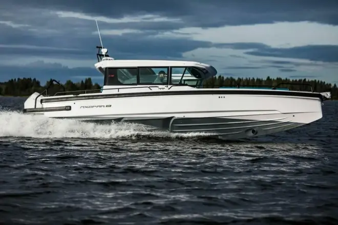 Axopar 28 Cabin Lemaire