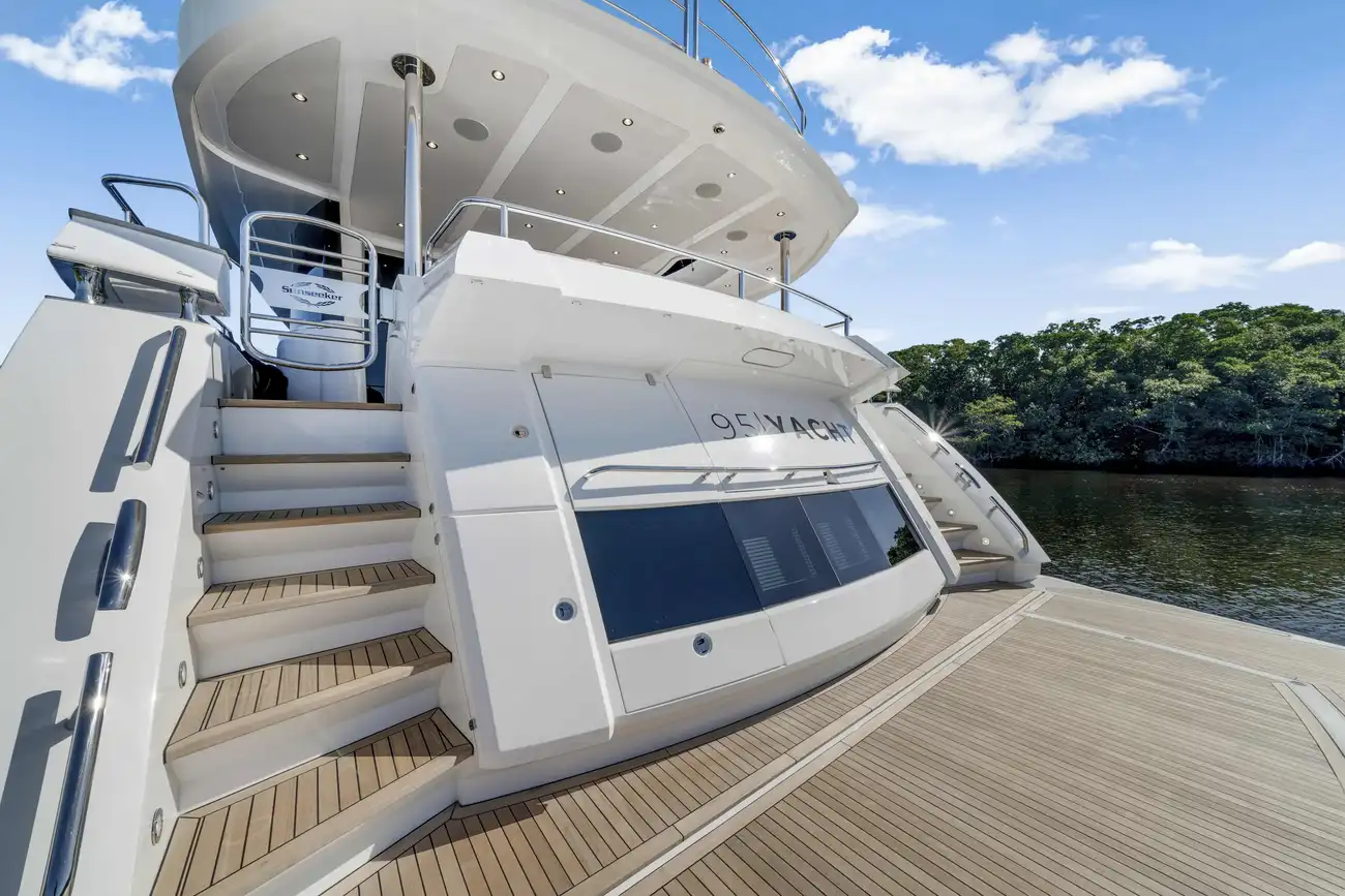Thumbnail von Sunseeker 95 Yacht