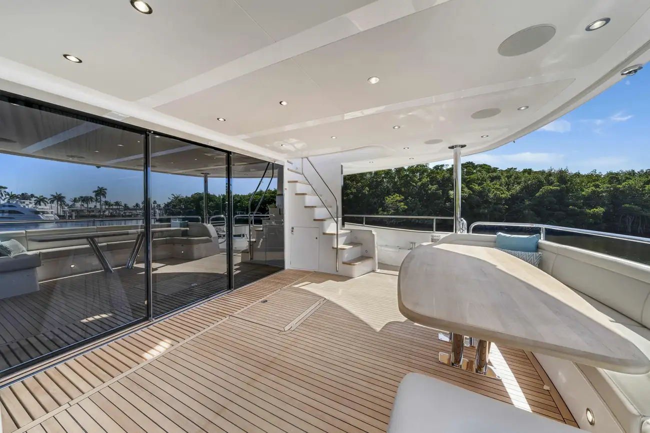 Thumbnail von Sunseeker 95 Yacht