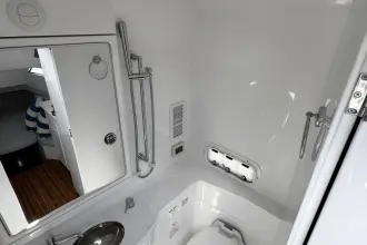 Thumbnail von Intrepid 41 Panacea