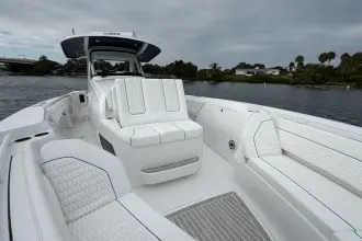 Thumbnail von Intrepid 41 Panacea