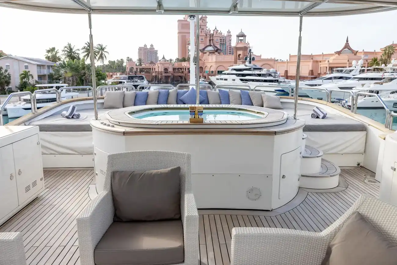 Thumbnail von Benetti 120 Classic