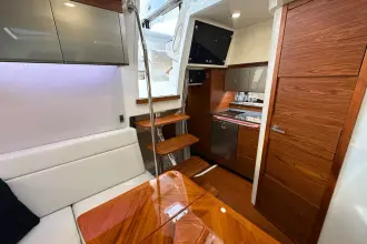 Thumbnail von Boston Whaler 405 Conquest