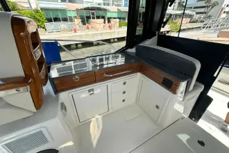 Thumbnail von Boston Whaler 405 Conquest