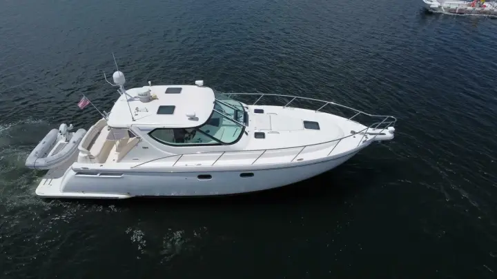 Tiara Yachts 43 Sovran Keep'n it Reel