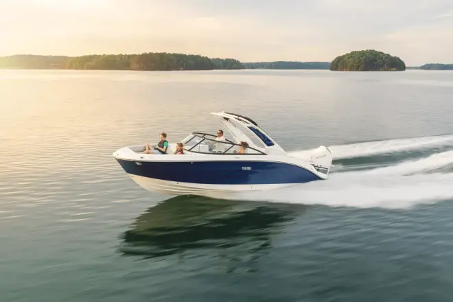 Sea Ray SDX 250 Außenborder