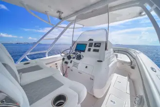 Thumbnail von Intrepid 327 CC Our Season