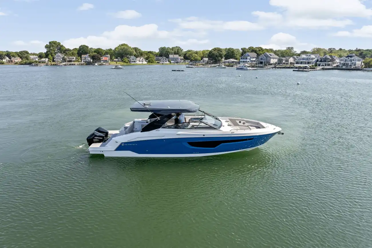 Cruisers Yachts 34 GLS