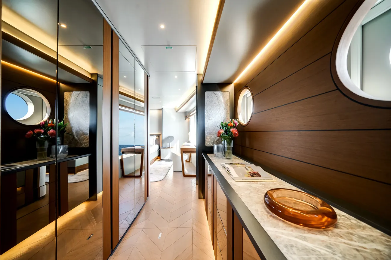 Thumbnail von Azimut 50