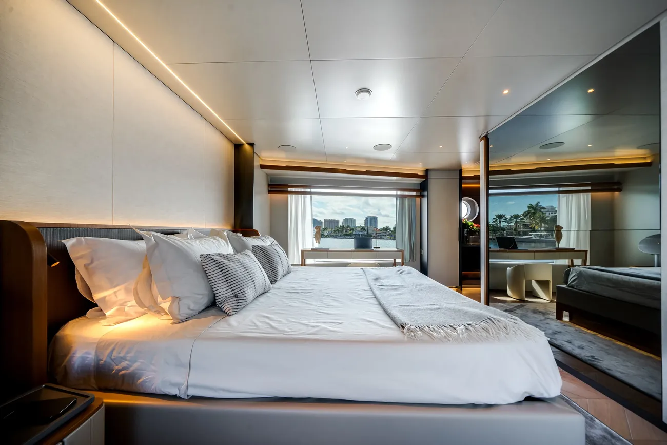 Thumbnail von Azimut 50