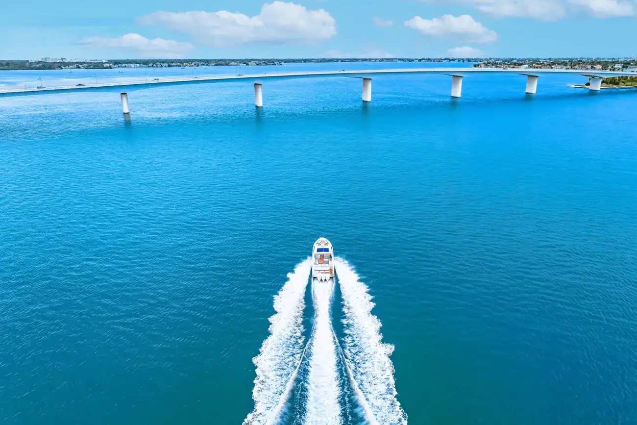 Thumbnail von Sea Ray SLX 400 buitenboord