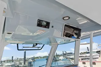 Thumbnail von Boston Whaler 380 Outrage