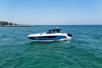 Thumbnail von Cruisers Yachts 50 GLS OB