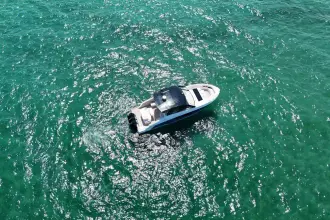 Thumbnail von Cruisers Yachts 50 GLS OB