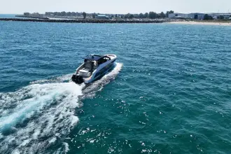 Thumbnail von Cruisers Yachts 50 GLS OB