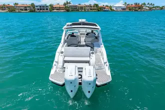 Thumbnail von Sea Ray SLX 350 Außenborder