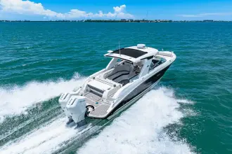 Thumbnail von Sea Ray SLX 350 Außenborder