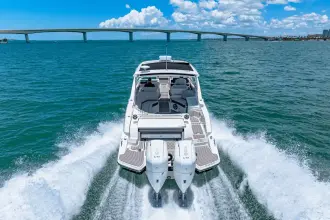 Thumbnail von Sea Ray SLX 350 Außenborder