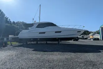 Thumbnail von Cruisers Yachts 48 Cantius