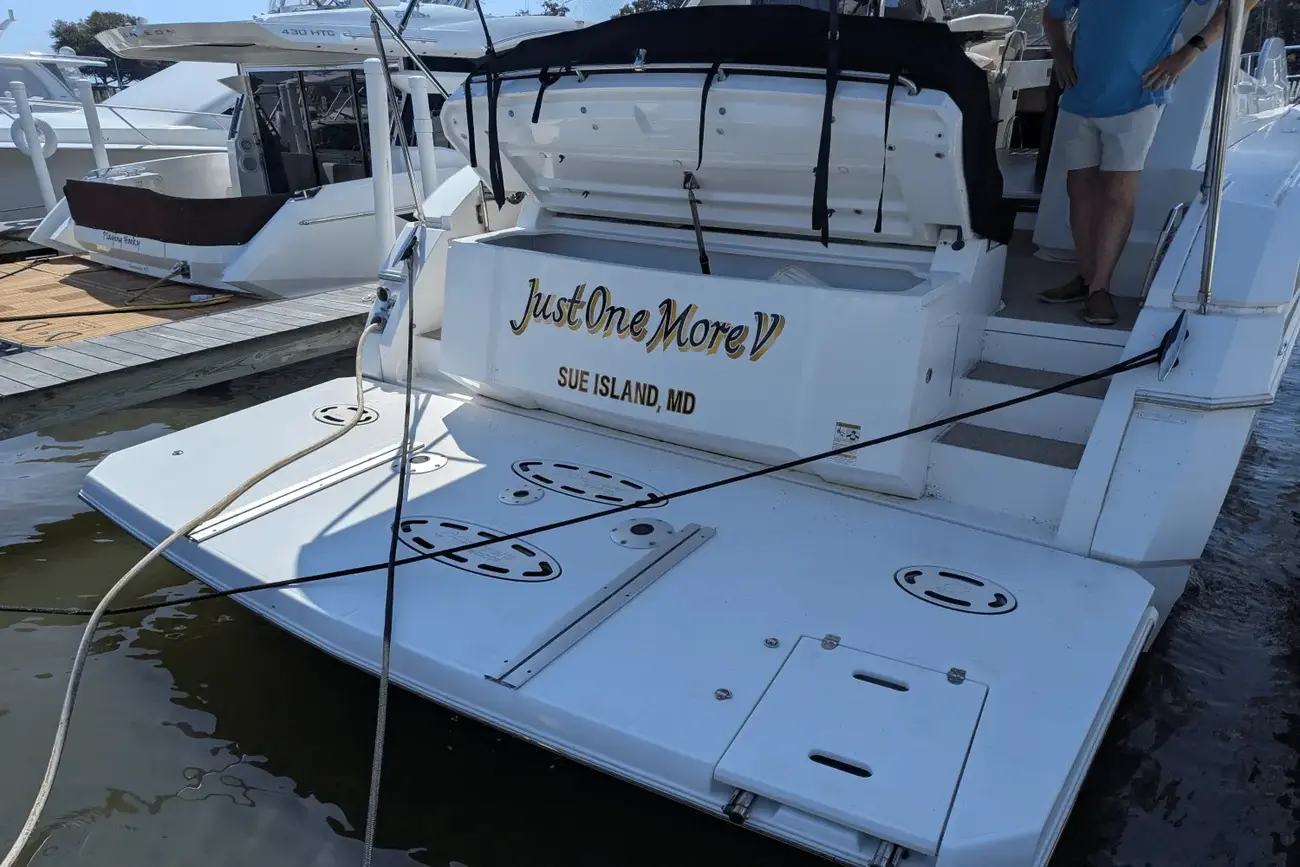 Thumbnail von Cruisers Yachts 48 Cantius