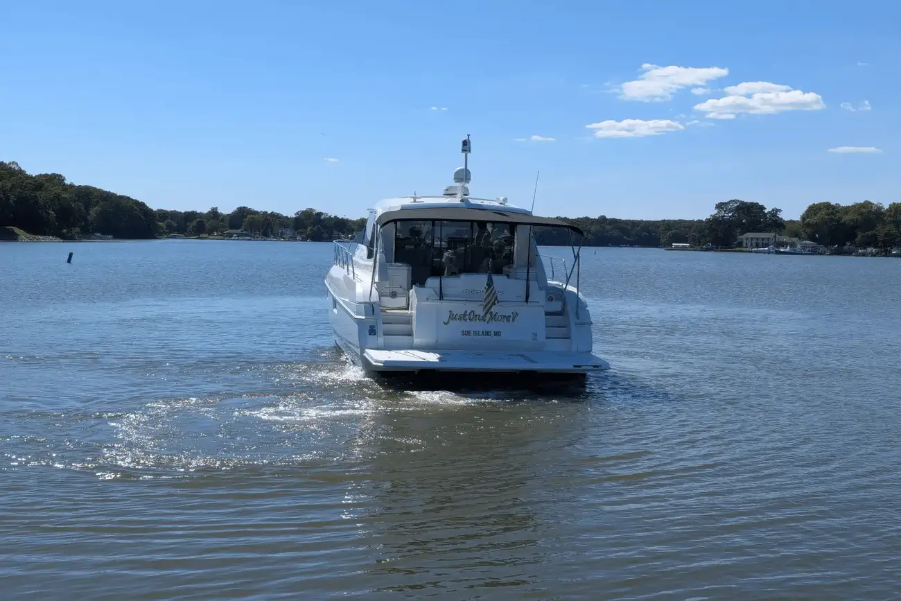 Thumbnail von Cruisers Yachts 48 Cantius