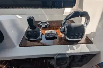 Thumbnail von Cruisers Yachts 48 Cantius