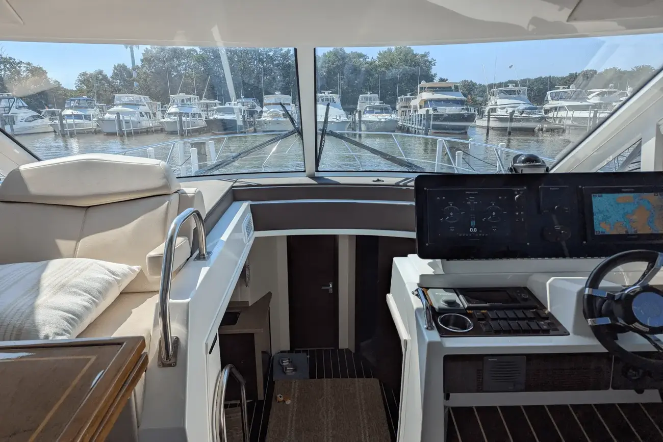 Thumbnail von Cruisers Yachts 48 Cantius