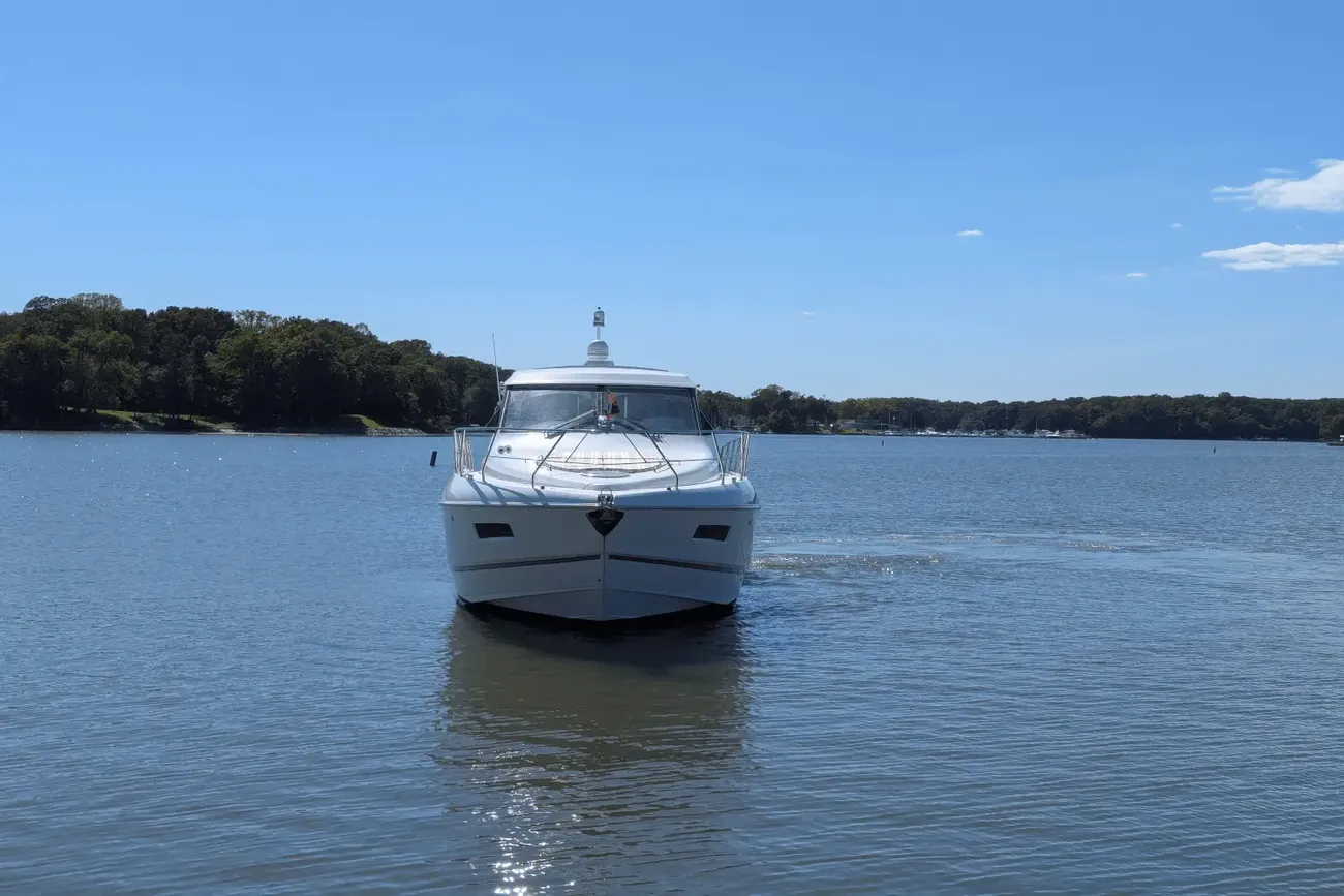 Thumbnail von Cruisers Yachts 48 Cantius