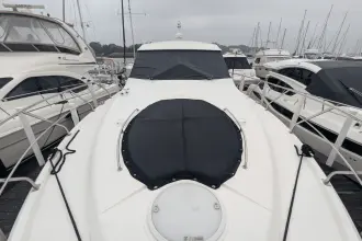 Thumbnail von Cruisers Yachts 48 Cantius